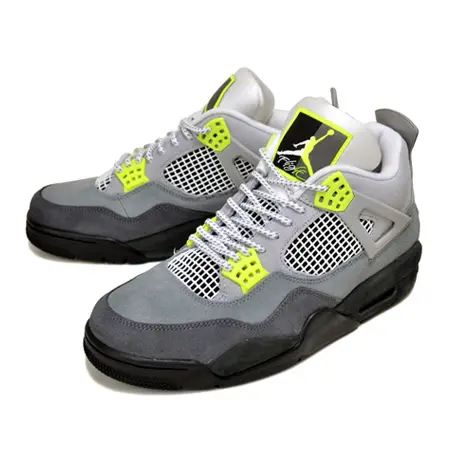 NIKE AIR JORDAN4(ナイキ エアジョーダン4) RETRO SE cool grey/volt-wolf grey 限定モデル