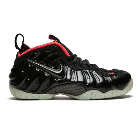 NIKE(ナイキ)エアフォームポジット プロ PRM YEEZY BLACK/LASER CRIMSON
