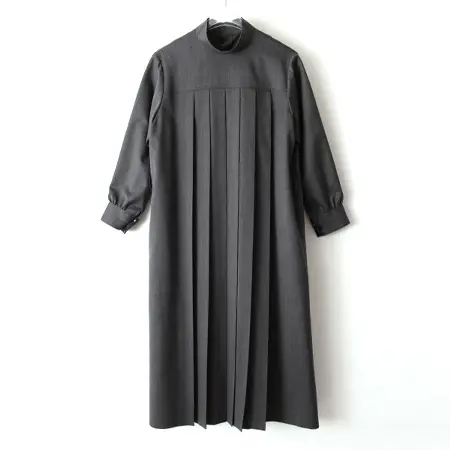 tricot COMME des GARCONS(トリココムデギャルソン) スタンドカラー プリーツワンピース
