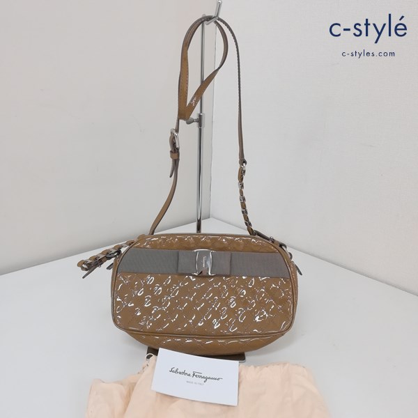 Salvatore Ferragamo サルバトーレフェラガモ ミニクロス ショルダーバッグ カーキ系 レディース
