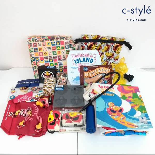 HYSTERIC MINI ヒステリックミニ グッズ まとめ サーフマット バッグ カメラ 缶バッジ ハンカチ 等