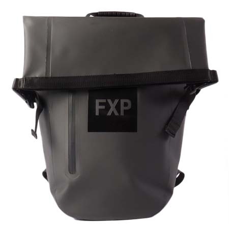 FLASH PACKER(フラッシュパッカー) ノーシーム ロールトップ バックパック