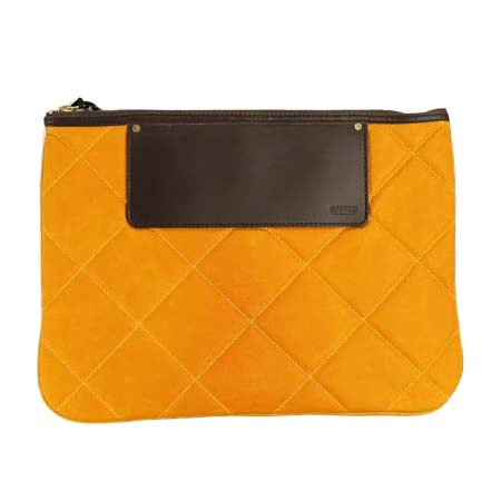 MAISON&VOYAGE(メゾンエボヤージュ) ピッグスキンレザーキルティングクラッチバッグ