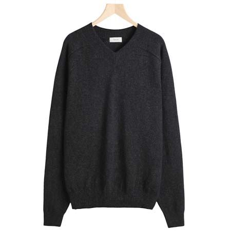 The CLASIK(ザクラシック) SADDLE V NECK – MILLED FINE WOOL –