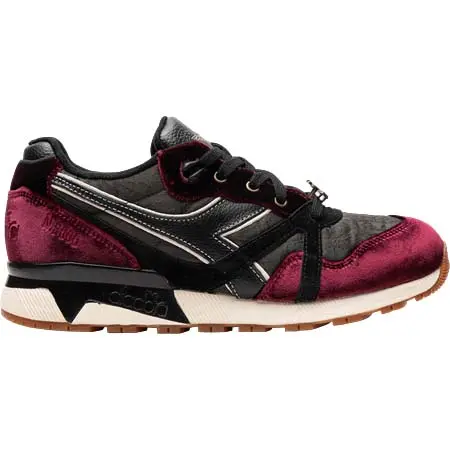 Diadora(ディアドラ) x 24 Kilates x Sabotage N9000 “In Vino Veritas” スニーカー