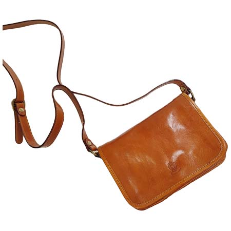 I MEDICI(イメディチ) 3600 TAN コンパクトショルダー シャイニータン MADE IN ITALY.