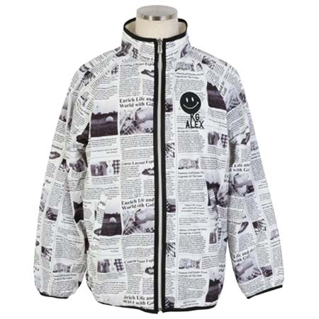 KISS ON THE GREEN(キスオンザグリーン) ニュースペーパー柄ジップアップブルゾン