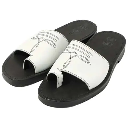 La Botte Gardiane(ラボッタガルディエーヌ) リングトゥサンダル